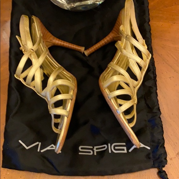 Via Spiga Made in Italy Gladiator Gold leather heels 9M/Bundle & Save! - Picture 2 of 4
